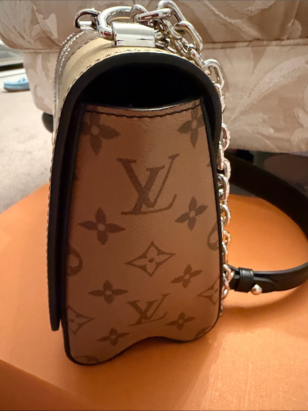 Louis Vuitton handbag - Picture 2 of 16